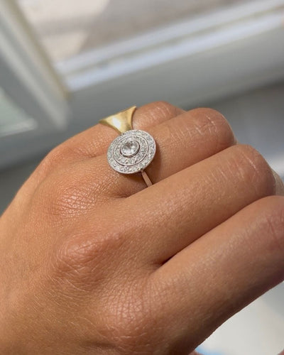 Bague 52 Bague Cible Art déco en platine et diamants 58 Facettes