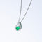 Collier Collier or blanc diamants et émeraude 58 Facettes 240 337
