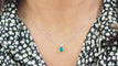 Collier 42cm Collier pendentif en or blanc, émeraude et diamant 58 Facettes 32627