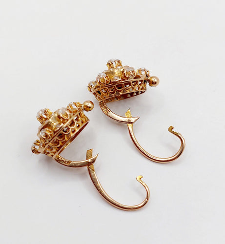 Boucles d'oreilles Dormeuses marguerite antique or rose 18k diamants et perles (circa 1900) 58 Facettes A06102