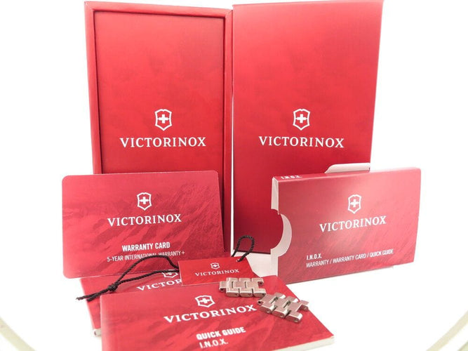 Montre montre VICTORINOX inox small 241261 36 mm acier quartz fullset 58 Facettes 265936