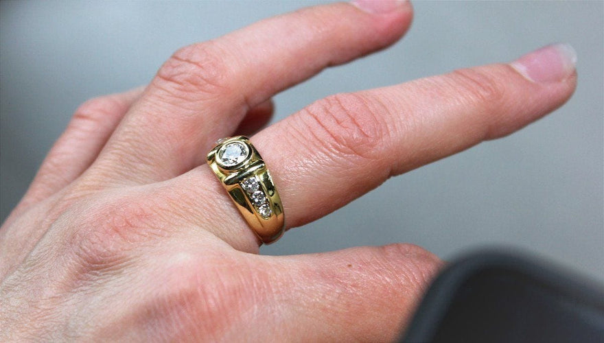 Bague 56 Bague Mixe Or jaune et Diamants (centre +/-0.55 Ct + 0.40 Ct Entourage) 58 Facettes