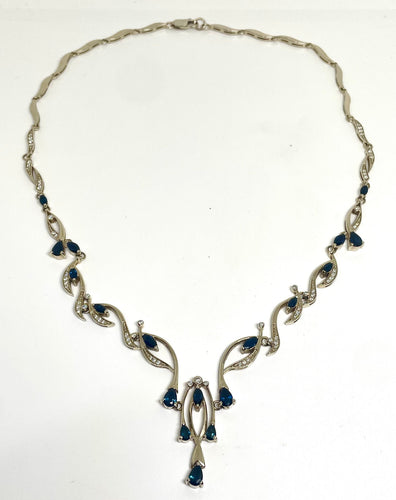 Collier Collier or rose clair, diamants et saphirs 58 Facettes