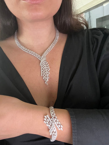 Collier Ensemble collier et bracelet en or blanc et diamants haut de gamme 58 Facettes N-136