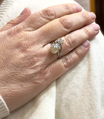 Bague ancienne en platine et diamants