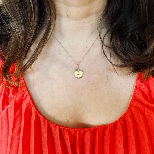 Pendentif AUGIS-Médaille d'amour ronde Plus qu'hier Moins que demain 58 Facettes LMB-280
