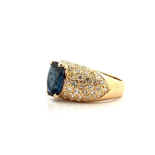 Bague 59 Bague en or jaune saphir ovale et diamants 58 Facettes