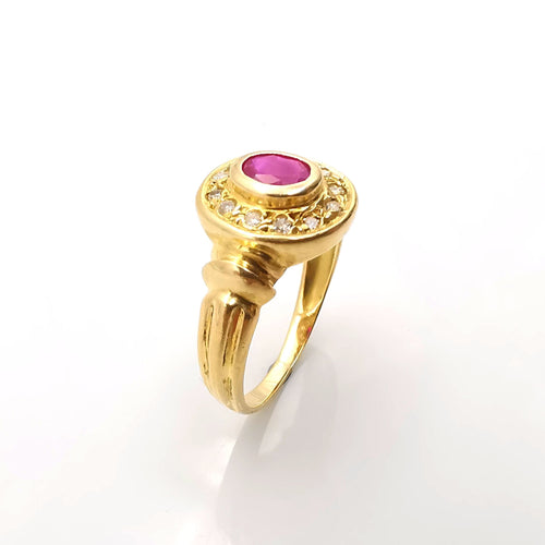 Bague 48 Bague or rubis & diamants 58 Facettes
