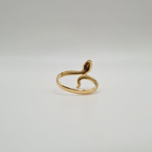 Bague 56 Bague serpent or jaune 18 carats sertie de rubis 58 Facettes