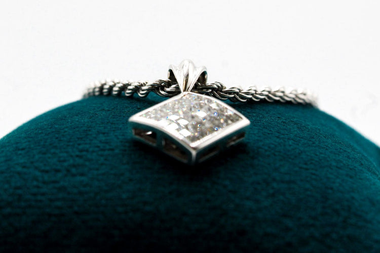 Pendentif Pendentif losange or blanc et diamants 58 Facettes 250147