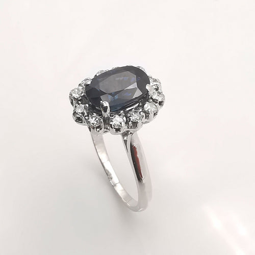 Bague 52 Bague en or saphir et diamants 58 Facettes