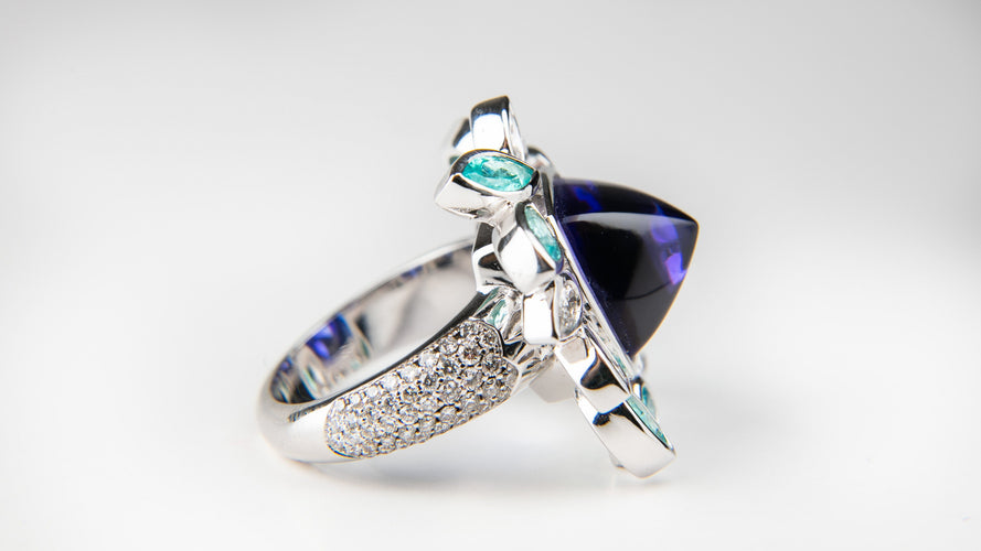 Bague 54 Bague Précieuse or blanc, tanzanite, tourmalines paraiba 58 Facettes Tanz 1