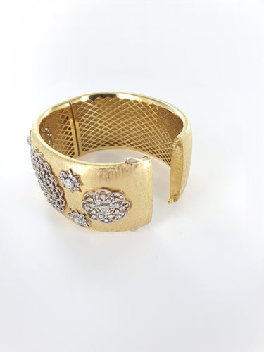 Bracelet Bracelet Manchette or jaune et diamants 58 Facettes