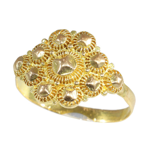 Bague 57 Élégance éternelle : l'anneau d'or historique de Hollande 58 Facettes 24043-0184