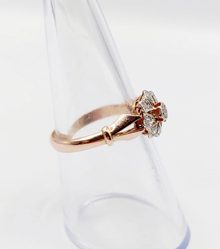 Bague 54 Ancienne bague marguerite or rose, diamants taille rose (circa 1900) 58 Facettes A05495