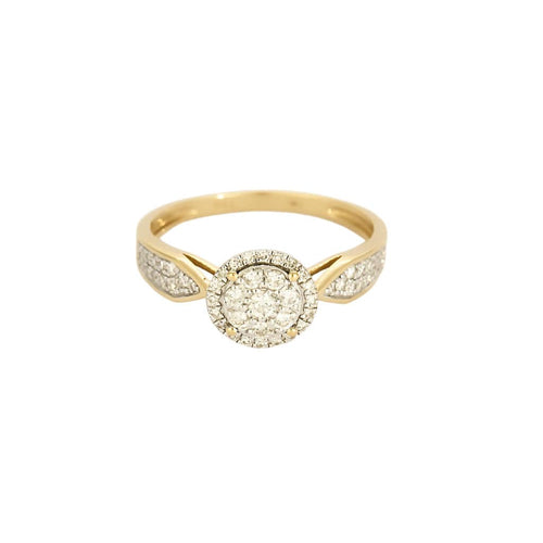 Bague en or jaune et or blanc à motif de fleur, diamants