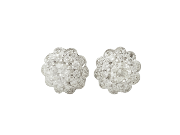 Puces d'oreilles en or blanc et diamants 58 Facettes 33522