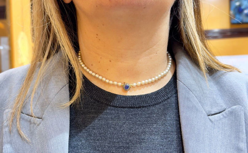 Collier Collier de perles choker, fermoir or 18 carats 58 Facettes
