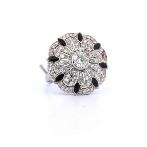 Bague Bague en or blanc ornée d'un travail ajouré spécial 58 Facettes AN470