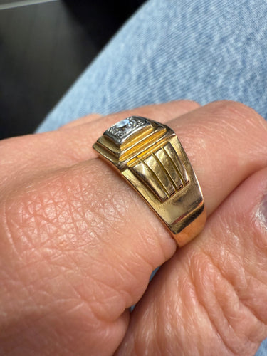 Bague 67 Chevalière or jaune et diamant 58 Facettes 12104/12