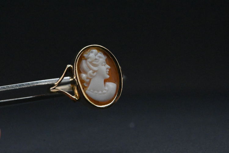 Bague 52 Bague camée antique en or 58 Facettes