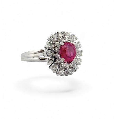 Bague 52 Bague ancienne en or blanc rubis et diamants 58 Facettes