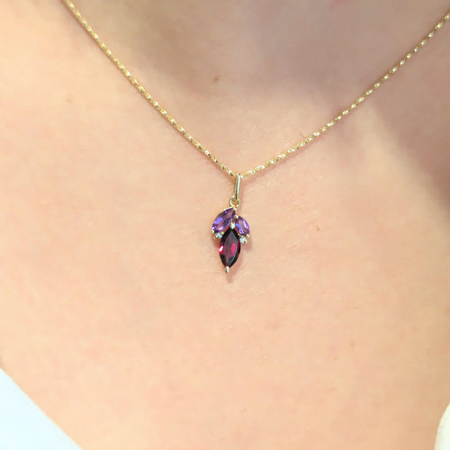 Collier Collier or jaune, diamants, améthyste, grenat 58 Facettes 30462