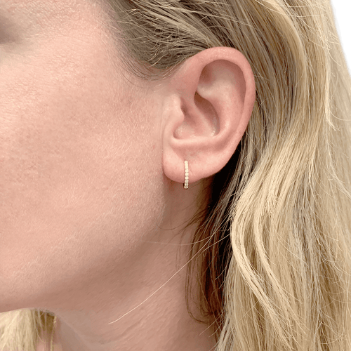 Boucles d'oreilles Paire de petites créoles en or jaune, diamants. 58 Facettes 34288