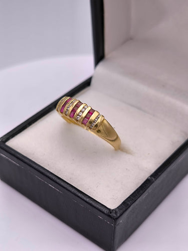 Bague 58.5 Bague jarretière or ornée de rubis et diamants 58 Facettes