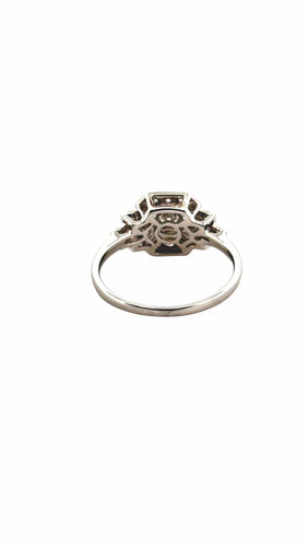Bague 53 Bague style art déco en or blanc 18 carats et diamants 58 Facettes