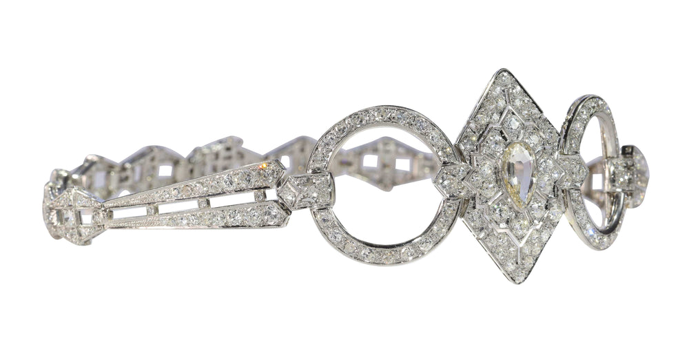 Collier Glamour des Années folles : Collier et coiffe vintage Art déco en diamants pour chien 58 Facettes 23023-0064