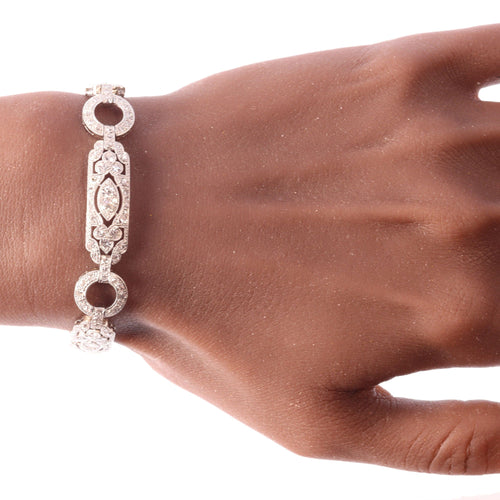 Bracelet Bracelet Art déco en diamants, vers 1920 – Géométrie en platine avec éclat de 6,00 ct 58 Facettes 25161-0031