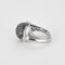 Bague 52 Bague en or blanc, diamants blancs et noirs 58 Facettes GU180