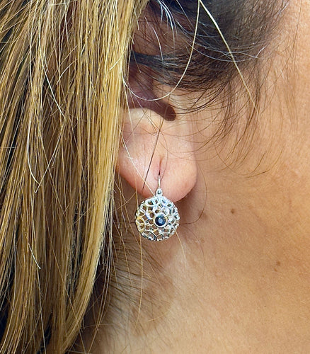 Boucles d'oreilles Boucles d’oreilles dormeuses or blanc saphirs 58 Facettes