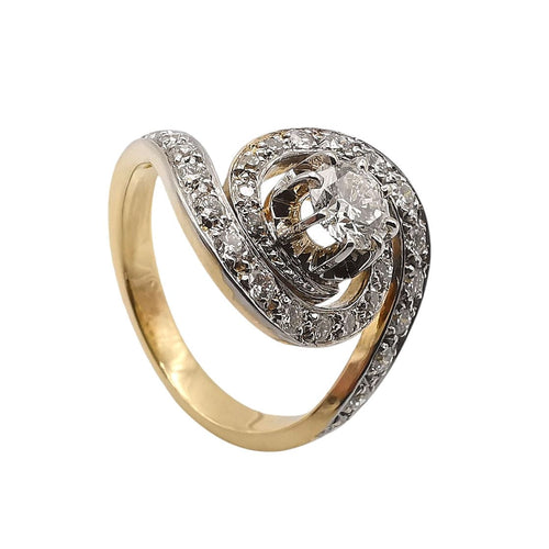 Bague 54 Bague tourbillon or, platine & diamants 58 Facettes