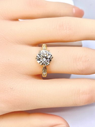 Bague 53 Bague solitaire en or jaune orné d’un diamant 2,67 carats 58 Facettes AB547