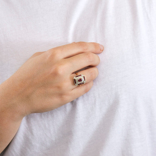 Bague 51 Bague Octogonale en or jaune, rubis, diamants 58 Facettes 1