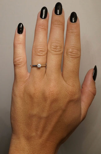 Bague 48 Bague Cartier Solitaire 1895, diamant rond de 0,27 carat, certifié GIA, pureté F/VVS2 58 Facettes