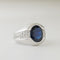 Bague 54 Bague style chevalière or gris, saphir et diamants 58 Facettes
