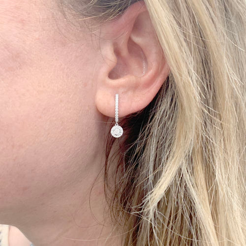 Boucles d'oreilles Paire de créoles or blanc, diamants. 58 Facettes 34636