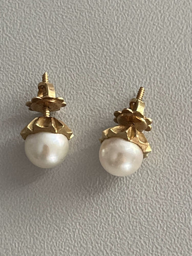 Boucles d'oreilles Boucles d'Oreilles Or Jaune Perles Akoya 58 Facettes LOT 6202