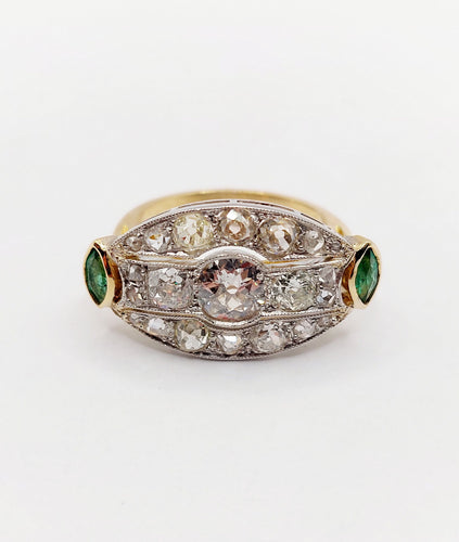 Bague 54.5 Bague marquise inversée Art déco en or 18k et platine, diamants et émeraudes 58 Facettes A06453