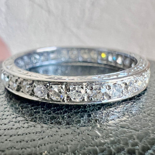 Bague 55 Alliance Éternité Art Deco Platine et Diamants – Circa 1920 58 Facettes 523
