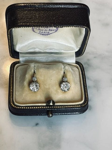 Boucles d'oreilles Paire de dormeuses anciennes, diamants 58 Facettes