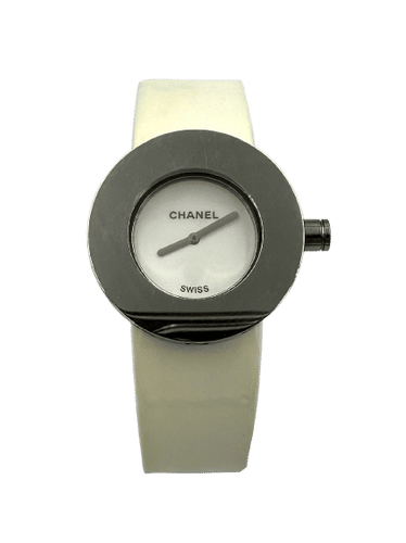 Montre CHANEL. Collection « La Ronde », montre de dame acier 58 Facettes