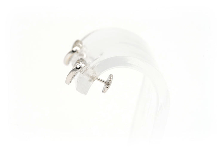 Boucles d'oreilles Boucles d'oreilles en or blanc serties de diamants 58 Facettes B539