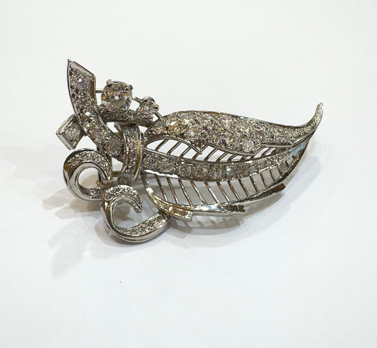 Broche Broche ancienne en platine et argent avec diamants 58 Facettes