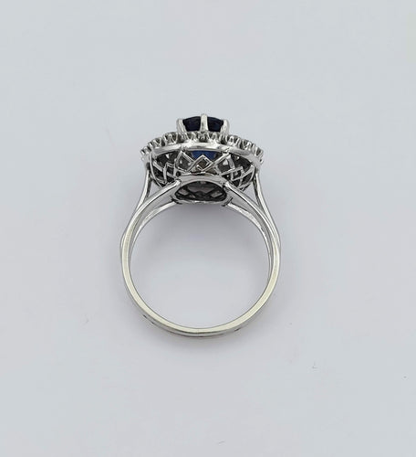 Bague 50 Bague or gris et platine, saphir, diamants 58 Facettes