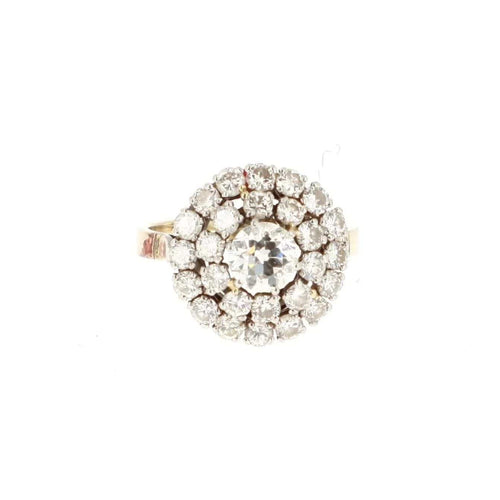 Bague 52 Bague en or blanc et diamants 58 Facettes