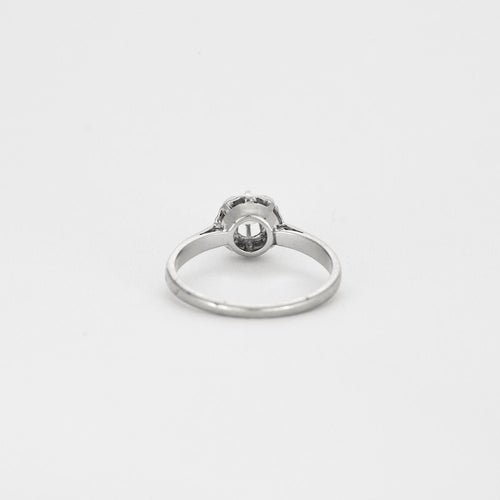 Bague 56 Solitaire en or gris 58 Facettes